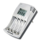 Chargeur de piles rechargeables